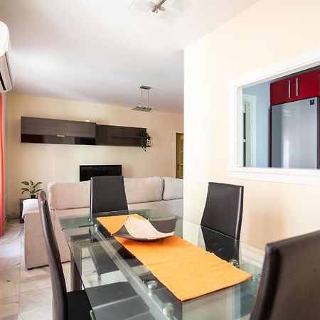 Red Home By Cadiz Time Exterior photo